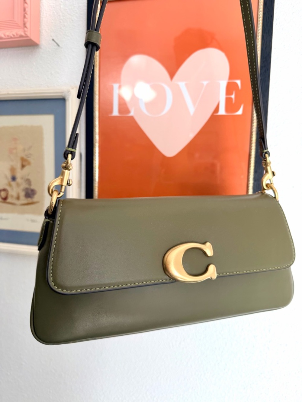 Coach Jet Shoulder Bag in Olive - Picture 3 of 10